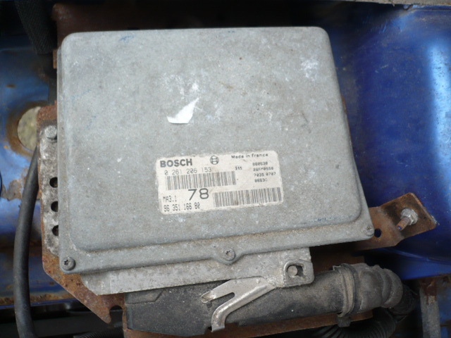 Citroen Saxo-Peugeot 106 1.1i Počítač motoru Bosch
